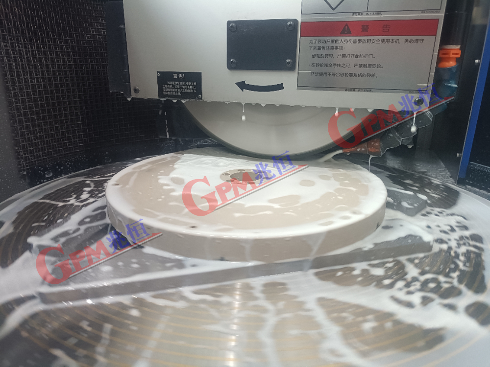 機(jī)械加工實景照片 13：平面磨（立軸圓臺旋轉(zhuǎn)式）